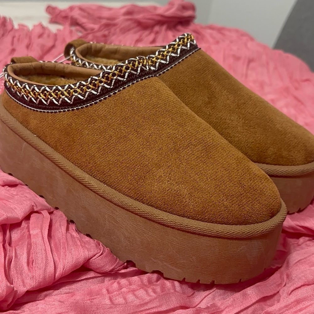 Women's Brown Platform Slip-On Shoes